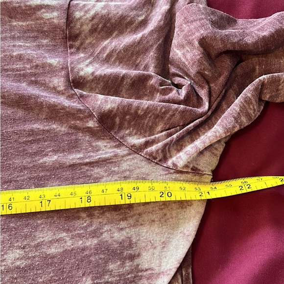 2 Ladies XL Long Sleeve Tops - Picture 9 of 10